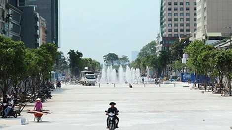 TP.HCM chính thức có phố đi bộ Nguyễn Huệ